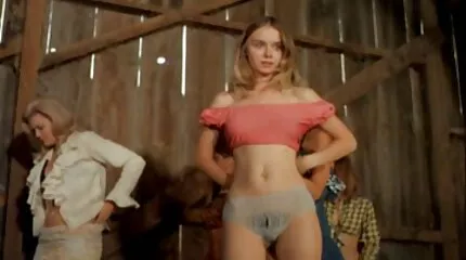 สีขาว fucks ในตูดกับชายชราผิวดำ ดู วีดีโอ โป้ ฟรี